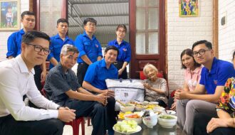 Hà Nam: Ấm áp bữa cơm cùng Mẹ Việt Nam anh hùng