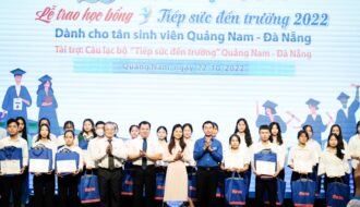 Tiếp sức đến trường cho 95 tân sinh viên Quảng Nam – Đà Nẵng