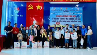 Quảng Ngãi: Đưa 16 trẻ em mắc bệnh tim bẩm sinh đi điều trị miễn phí tại TP.Hồ Chí Minh