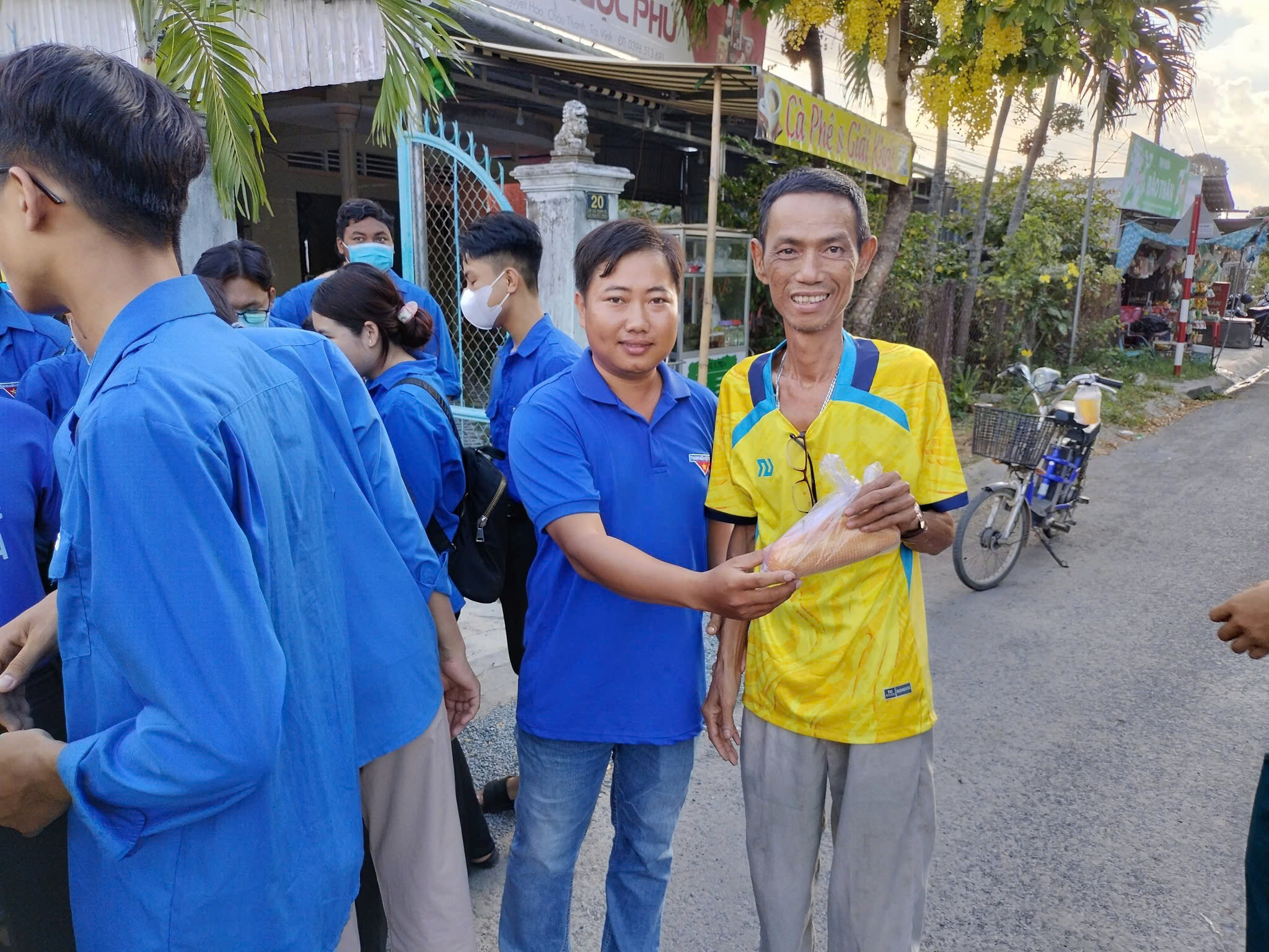 ĐỒNG CHÍ HỨA CHÍ THẮNG, BÍ THƯ CHI ĐOÀN ẤP BẾN CÓ, XÃ NGUYỆT HÓA – GƯƠNG THANH NIÊN HỌC TẬP VÀ LÀM THEO TƯ TƯỞNG, ĐẠO ĐỨC, PHONG CÁCH HỒ CHÍ MINH